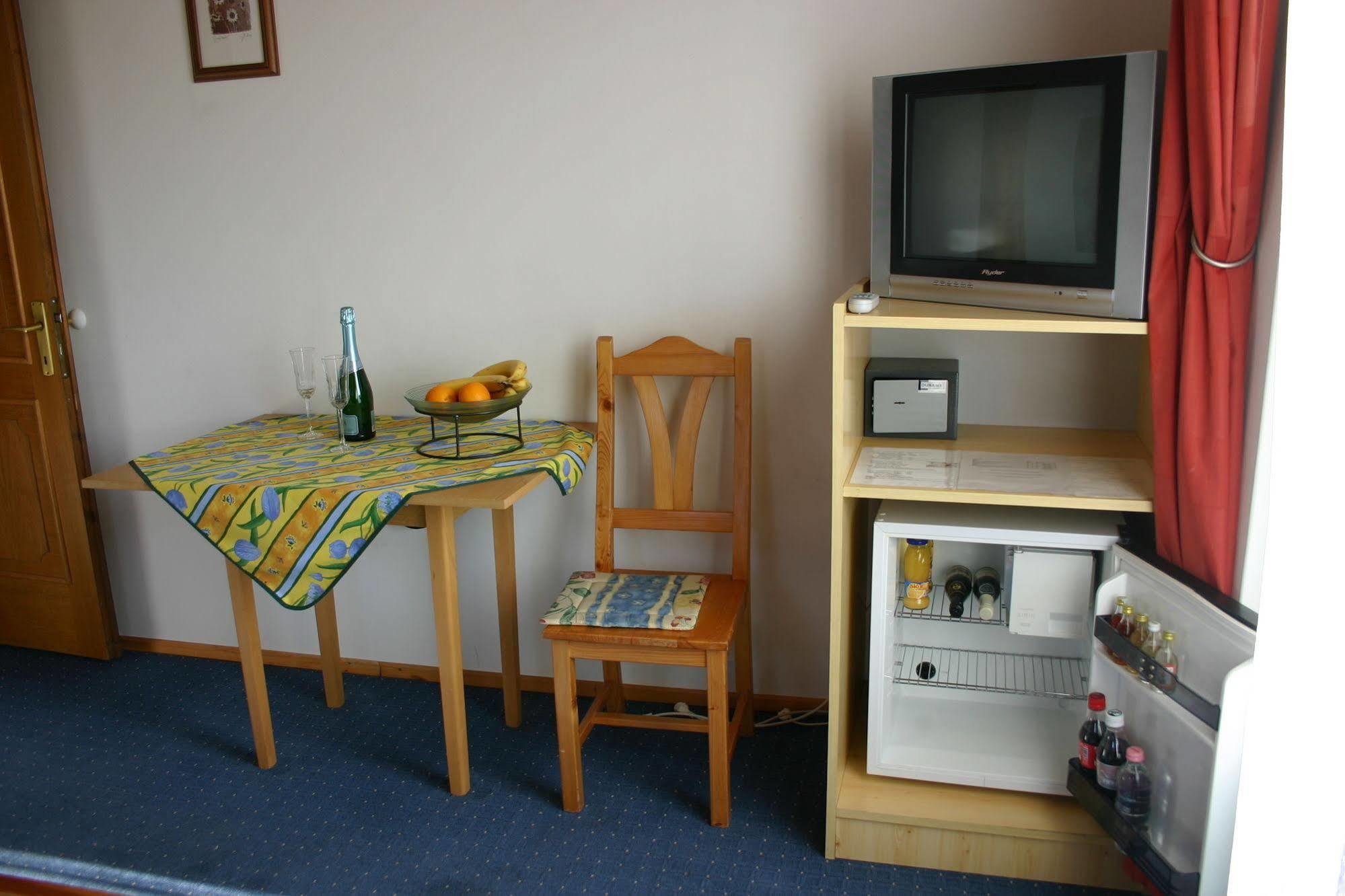 Lorelei Pension Adults Only Gyenesdias Exterior photo